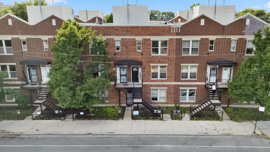 738 S Kedzie Avenue #2, Chicago, IL 60612 - #2