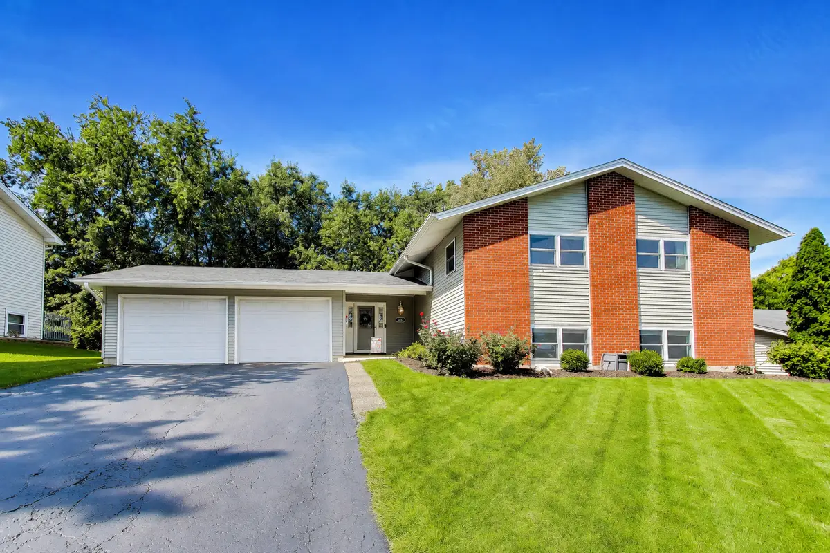 6402 Bradley Drive, Woodridge, IL 60517 - #1
