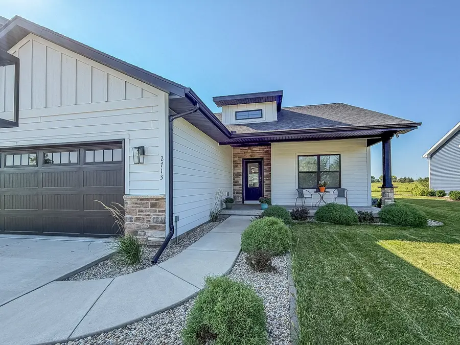 2713 E Stone Creek Boulevard, Urbana, IL 61802 - #2