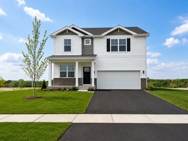999 Sapphire Lane, Montgomery, IL 60538
