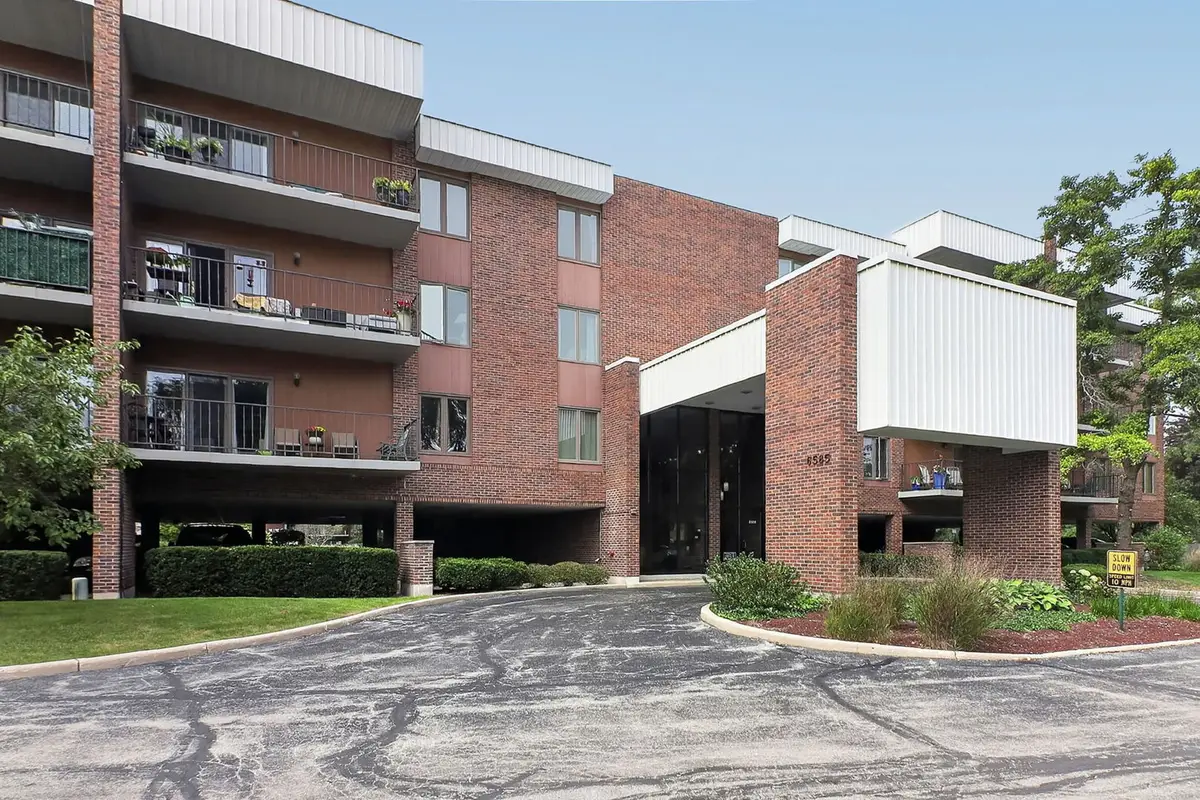 6585 Main Street #202, Downers Grove, IL 60516 - #1