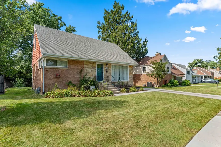 18516 Clyde Road, Homewood, IL 60430 - #2