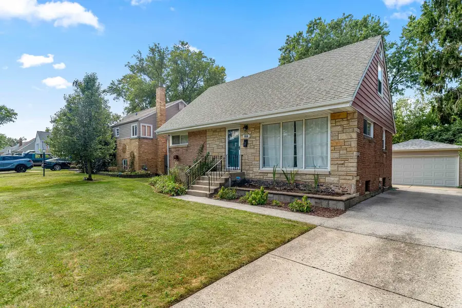 18516 Clyde Road, Homewood, IL 60430 - #3