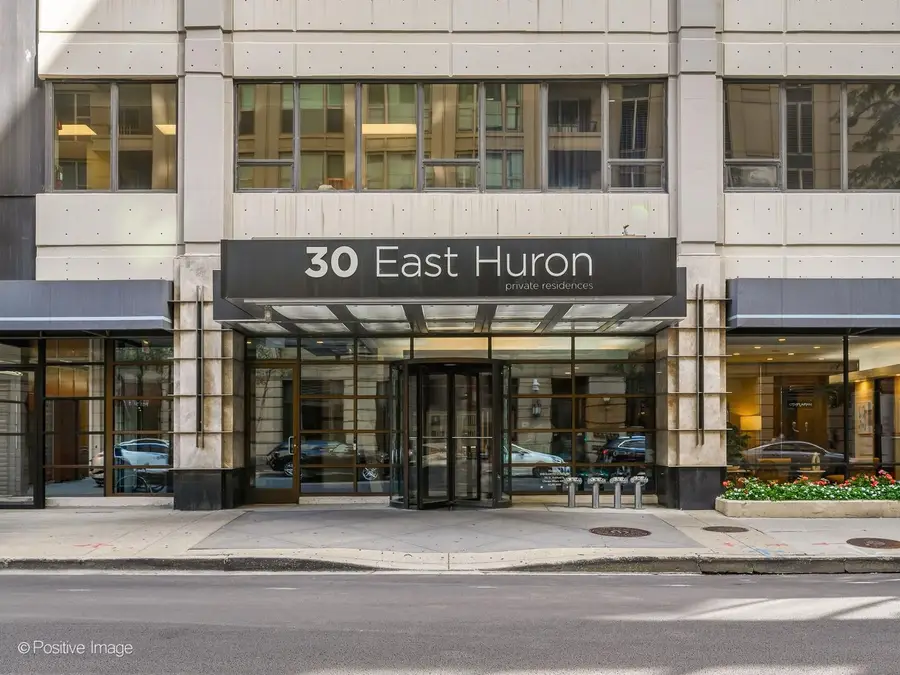 30 E Huron Street #4106, Chicago, IL 60611 - #2