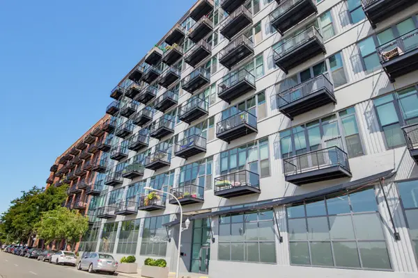 1224 W Van Buren Street #220, Chicago, IL 60607
