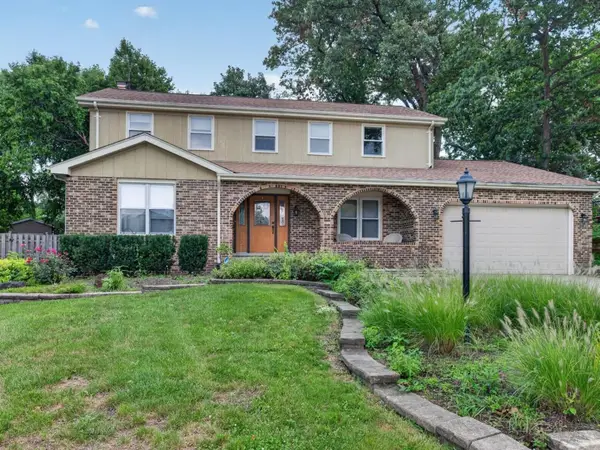 9S565 S Allison Court S, Willowbrook, IL 60527