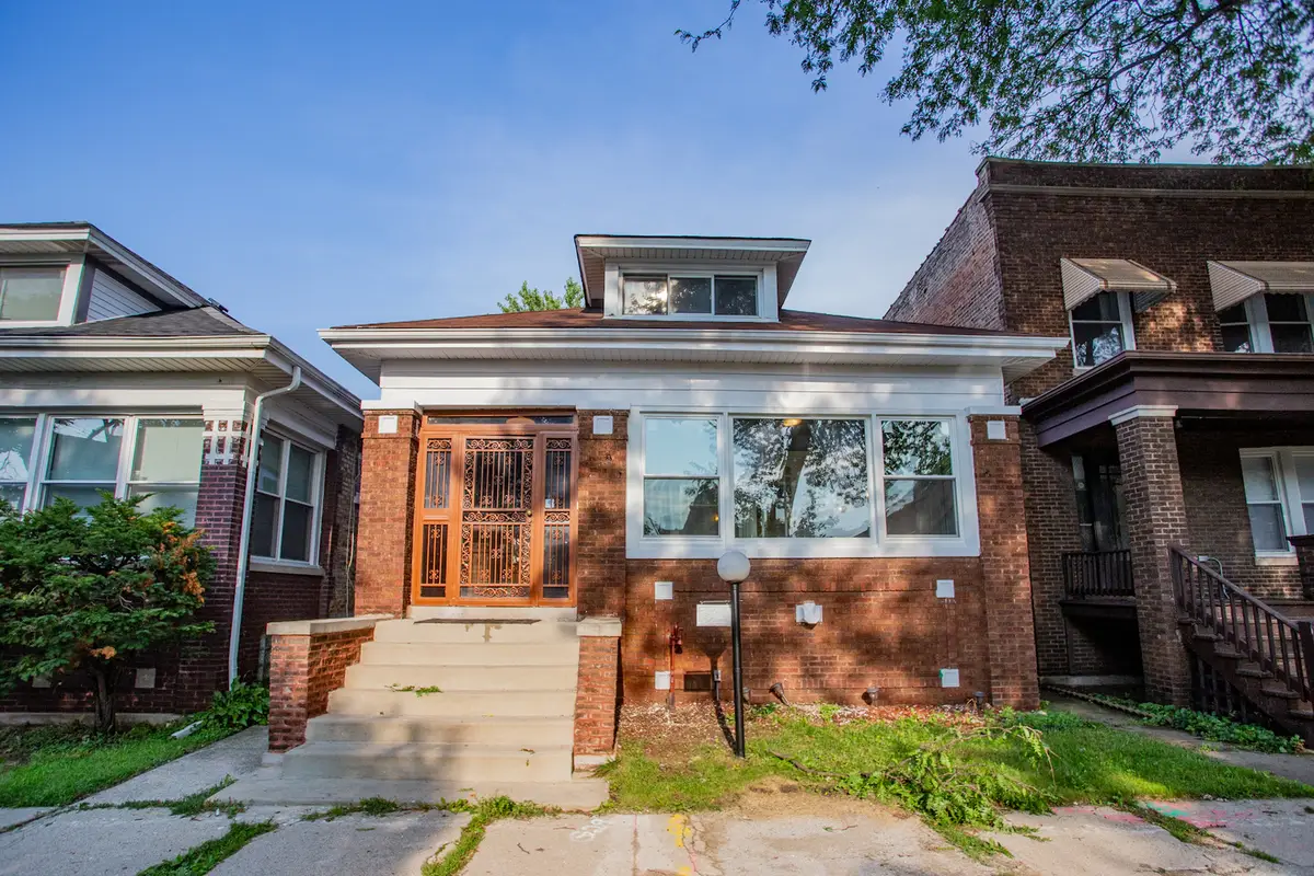 7521 S Champlain Avenue, Chicago, IL 60619 - #1