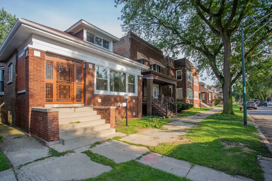 7521 S Champlain Avenue, Chicago, IL 60619 - #3