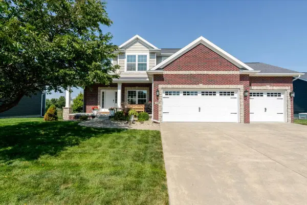5808 Sugarberry Avenue, Bloomington, IL 61705