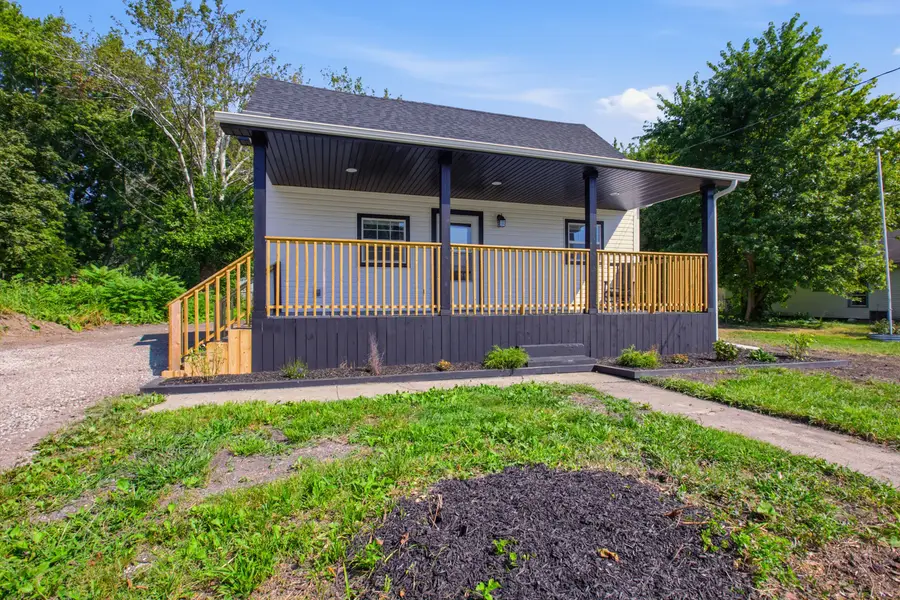 609 W Green Street, Newman, IL 61942 - #3