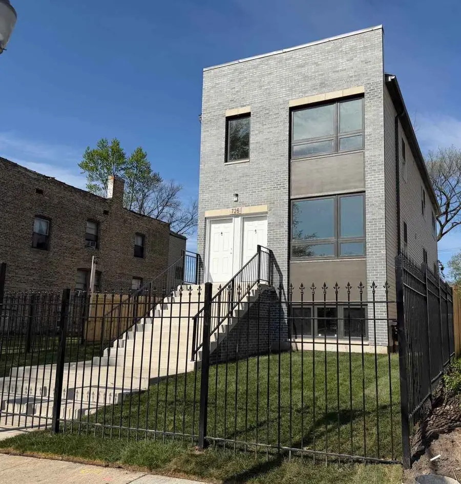 4933 W Walton Street, Chicago, IL 60651 - #2