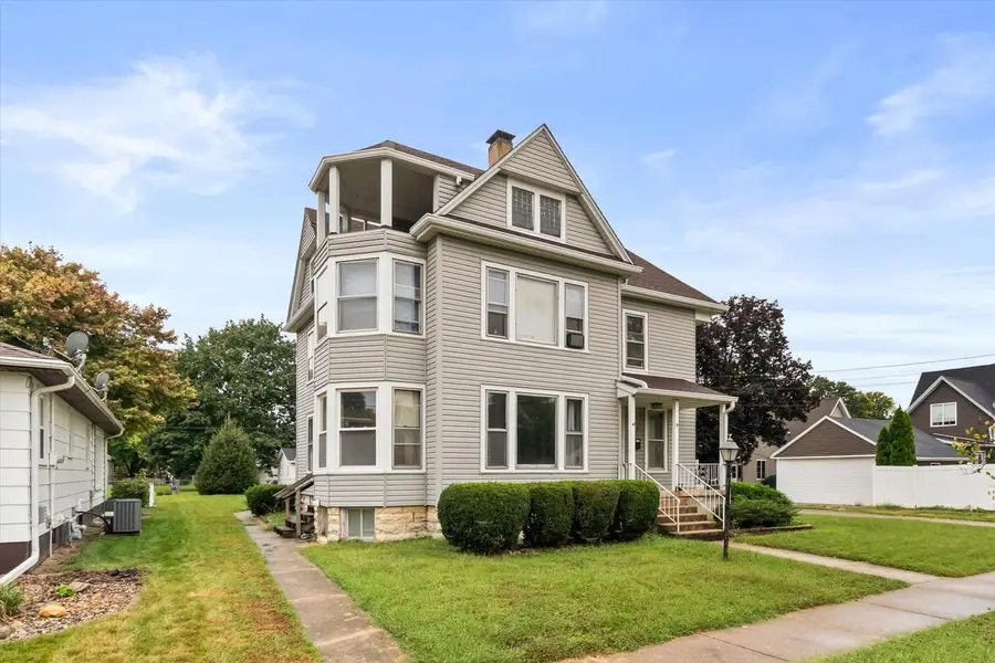 403 1st Avenue, Ottawa, IL 61350 - #2