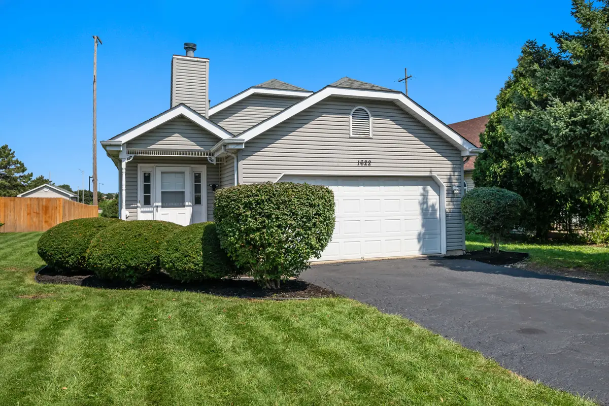 1622 Liberty Street, Hanover Park, IL 60133 - #1