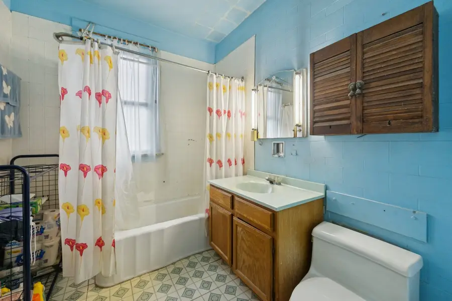 4421 W Montana Street, Chicago, IL 60639 - #3
