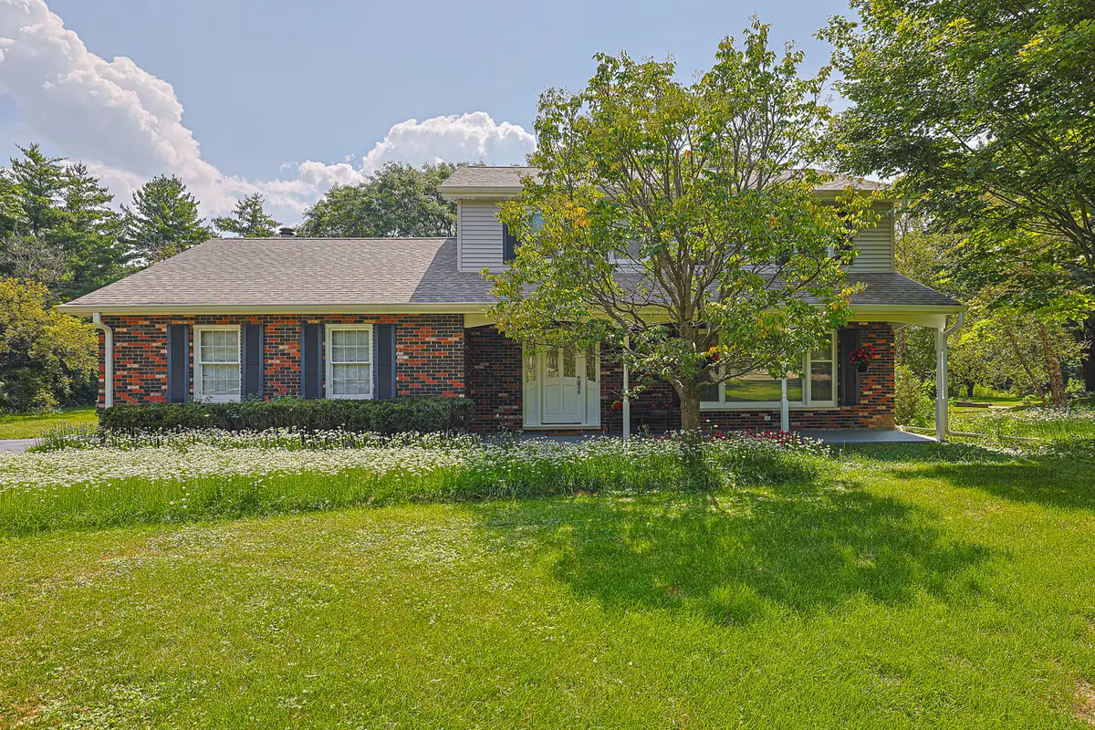 52 Darlington Drive, Hawthorn Woods, IL 60047 - #1