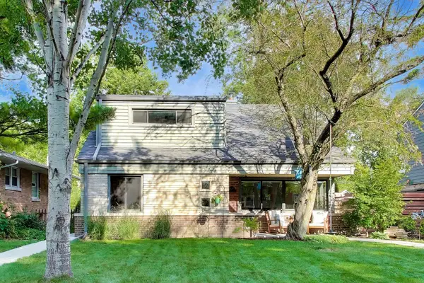 8835 Forestview Road, Evanston, IL 60203