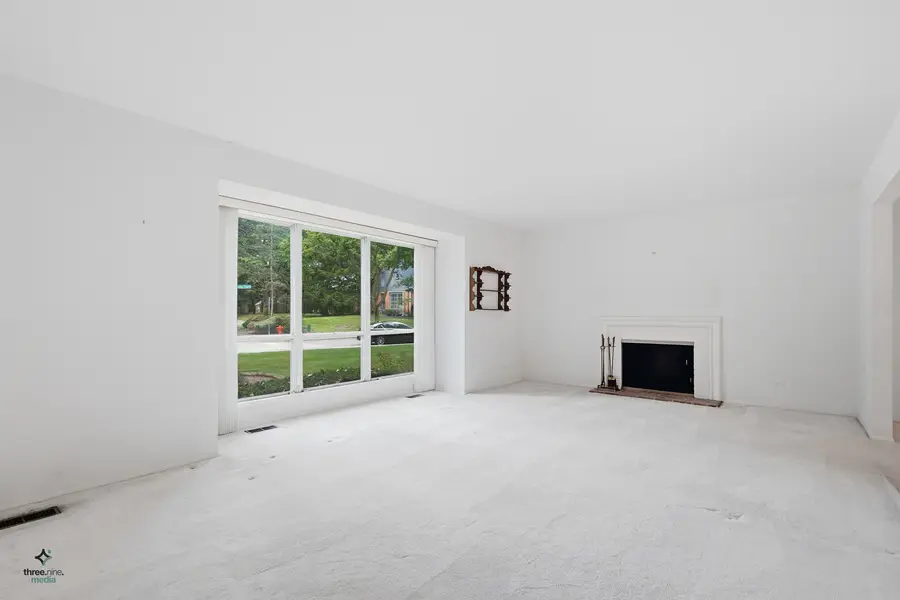 681 Smoke Tree Road, Deerfield, IL 60015 - #3