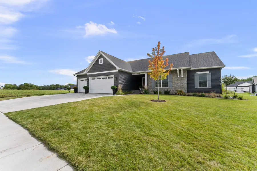 7149 Alvie Lane, Bettendorf, IA 52722 - #3