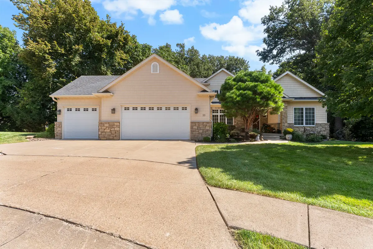 33 Chippiannock Place, Rock Island, IL 61201 - #1