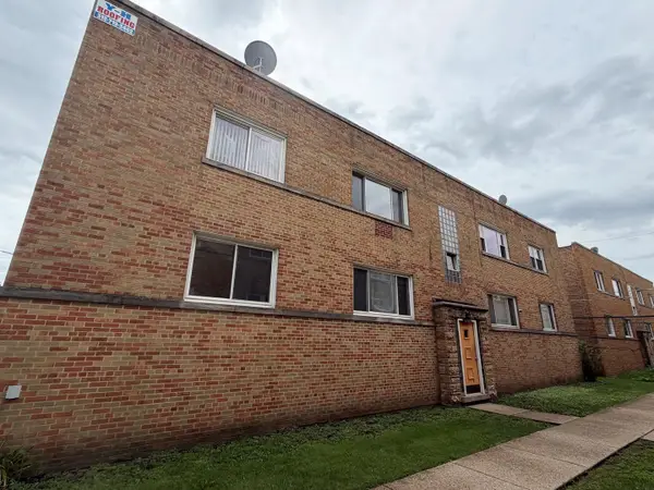 6338 N Kedzie Avenue #2W, Chicago, IL 60659