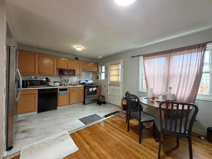 6338 N Kedzie Avenue #2W, Chicago, IL 60659 - #2