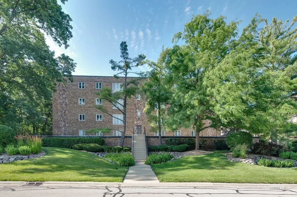 467 Hiawatha Trail #106, Wood Dale, IL 60191 - #1
