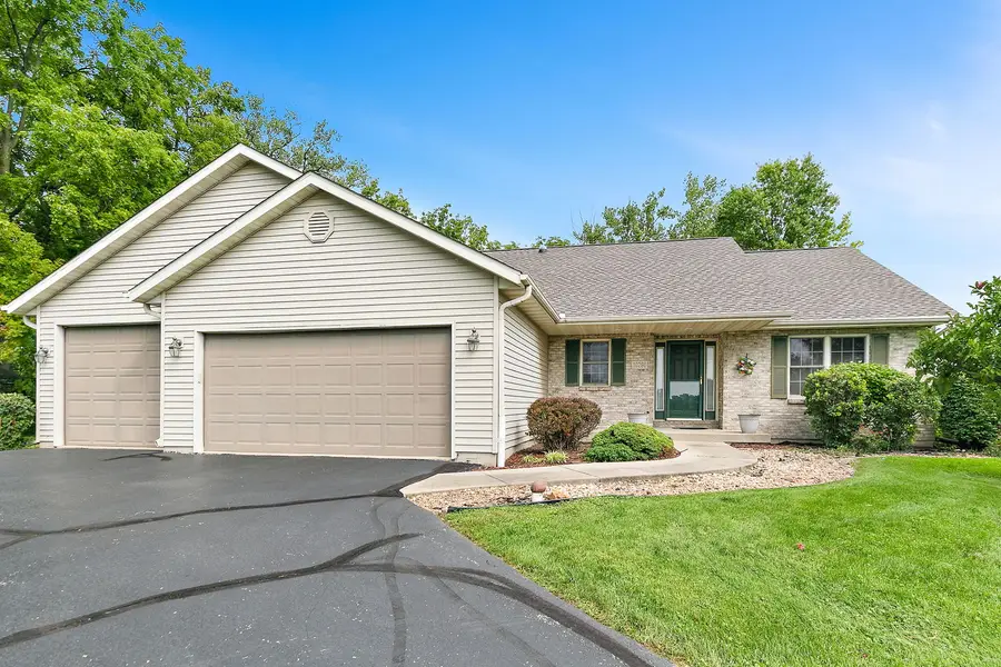 10296 E Kyte Road, Rochelle, IL 61068 - #2