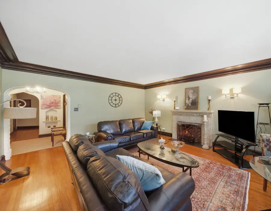 408 S Austin Boulevard #2N, Oak Park, IL 60304 - #3