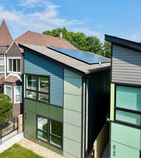 6747 S Langley Avenue, Chicago, IL 60637