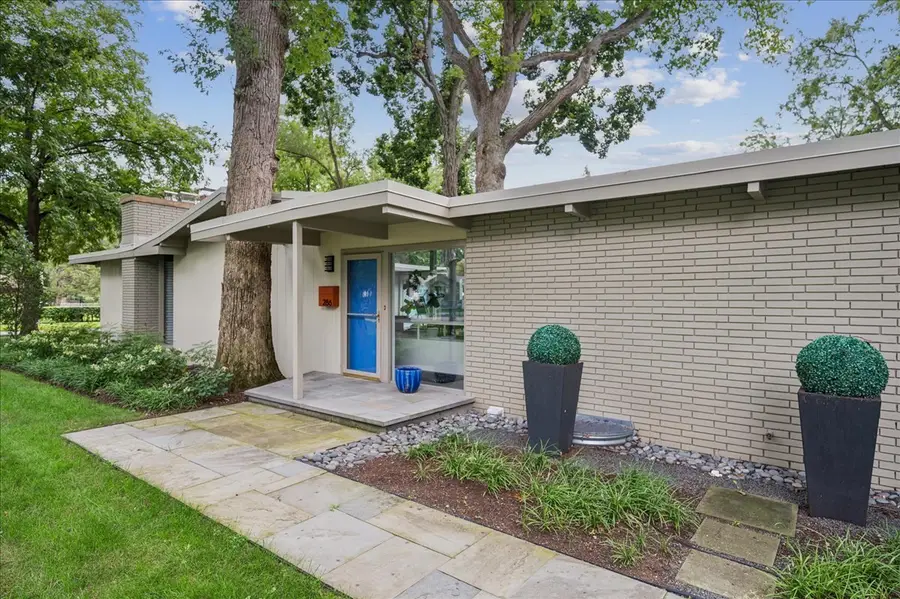 286 Avon Avenue, Northfield, IL 60093 - #2