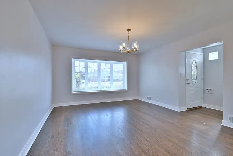 7142 N Keating Avenue, Lincolnwood, IL 60712 - #2