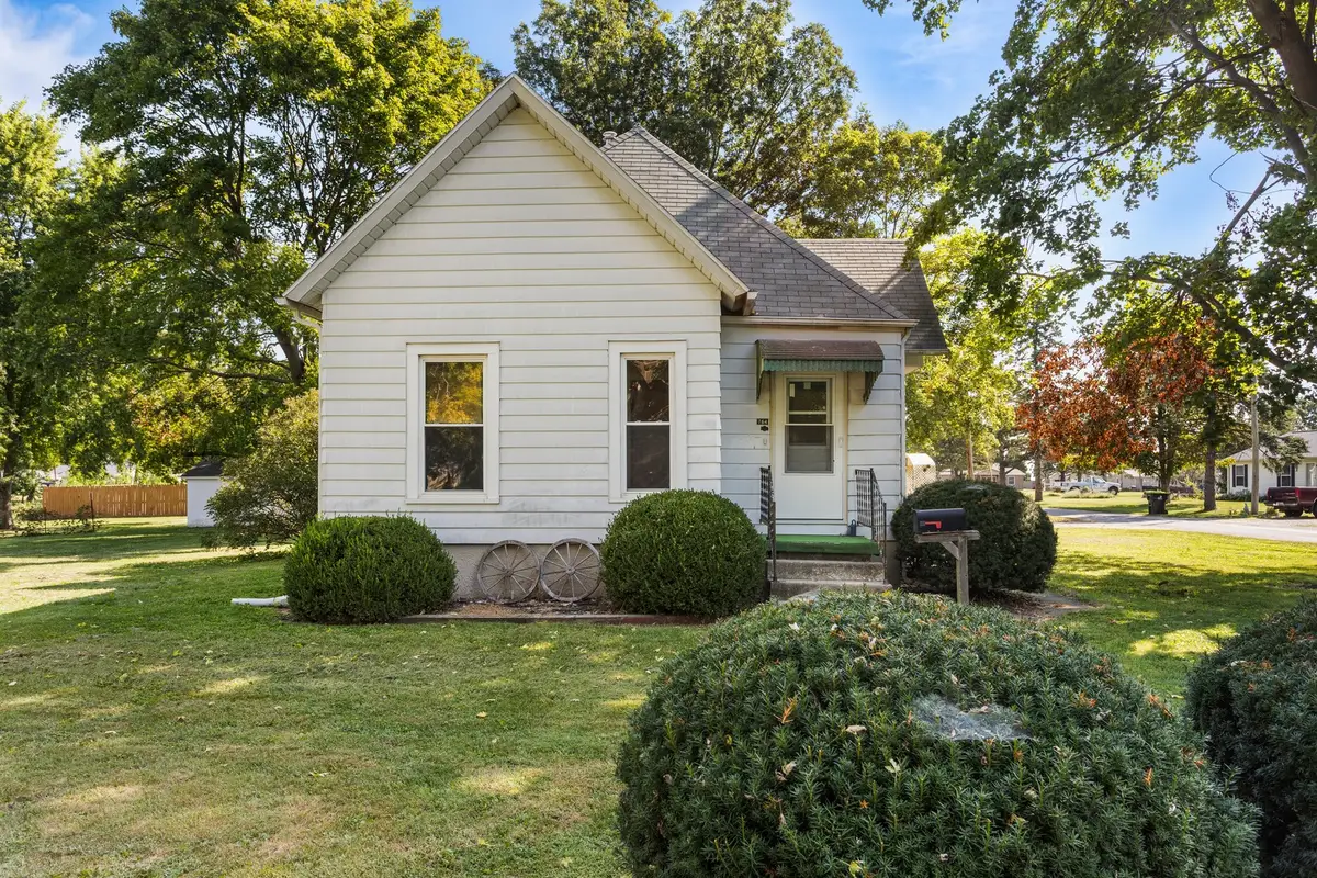 764 S Piatt Street, Bement, IL 61813 - #1