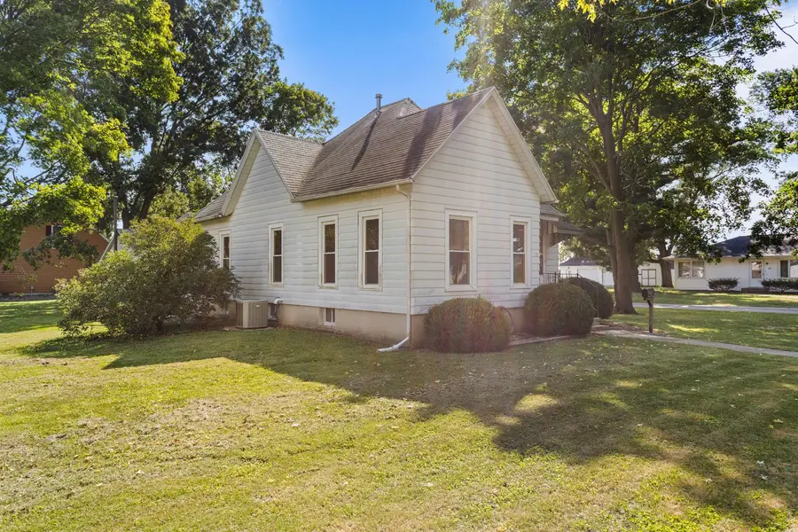 764 S Piatt Street, Bement, IL 61813 - #3