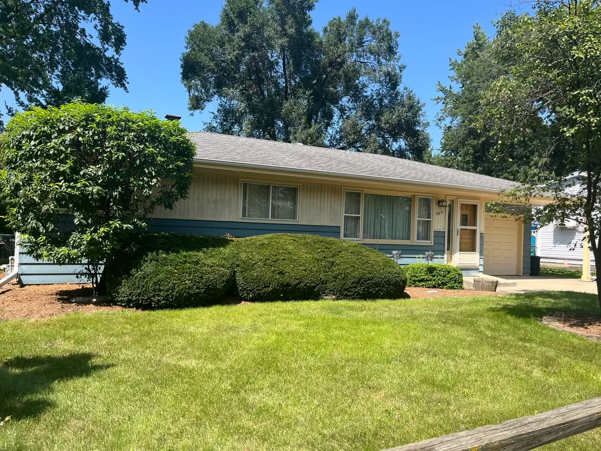 480 Martin Drive, South Elgin, IL 60177 - #1