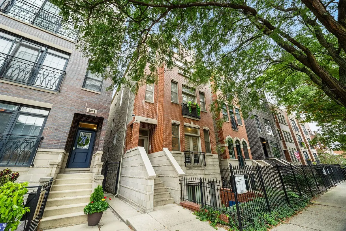 2930 N Damen Avenue #3, Chicago, IL 60618 - #1