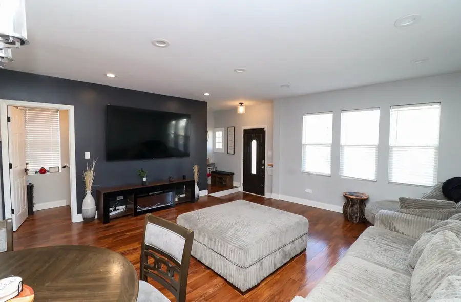 2922 N New England Avenue, Chicago, IL 60634 - #3
