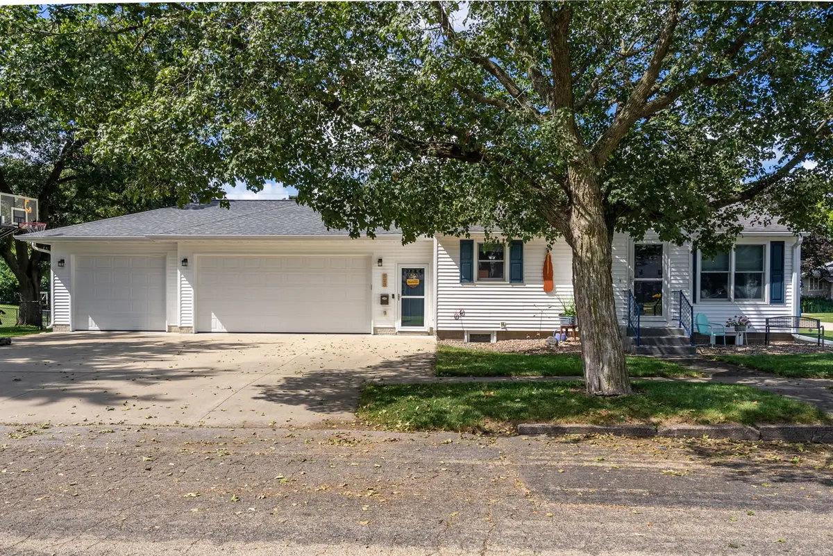 523 12th Avenue, De Witt, IA 52742 - #1
