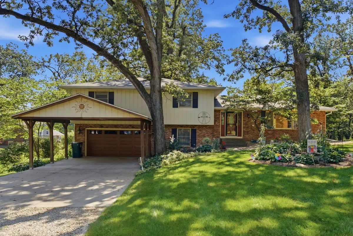4 Timberlane Drive, Geneseo, IL 61254 - #1