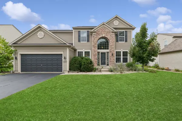 3109 Erika Lane, Carpentersville, IL 60110