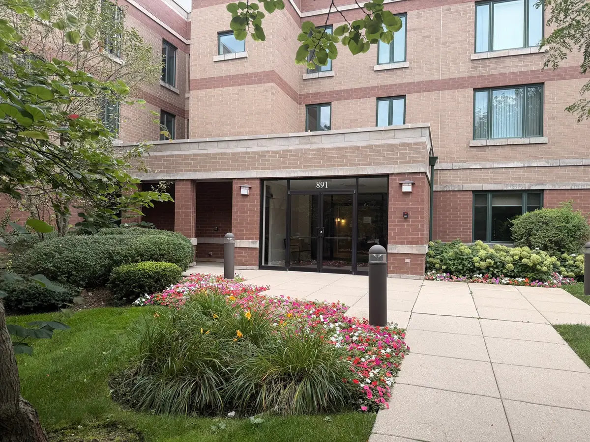 891 Central Avenue #219, Highland Park, IL 60035 - #1