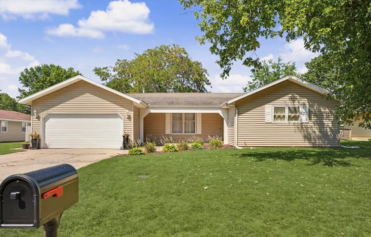 908 Hillside Court, Monticello, IL 61856 - #1