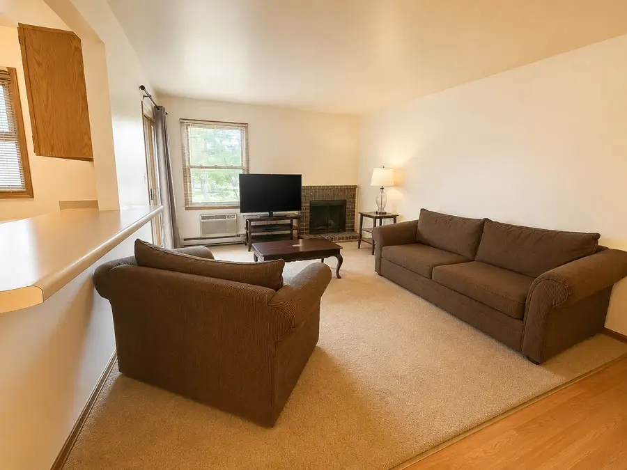 4316 W Shamrock Lane #2D, McHenry, IL 60050 - #2