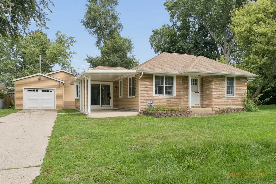 7304 Hiawatha Drive, Wonder Lake, IL 60097 - #2