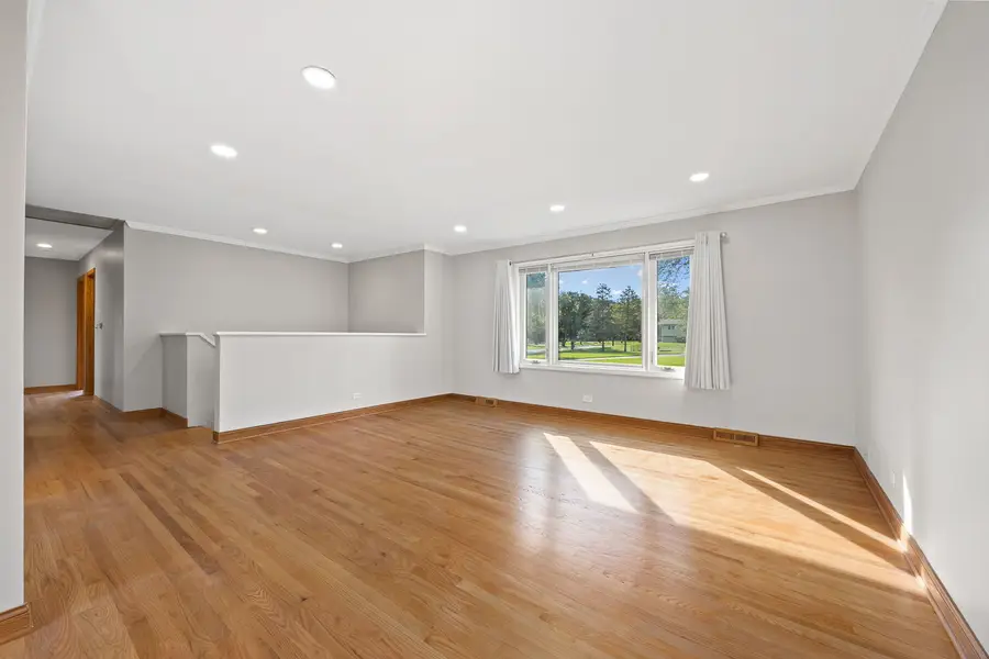 588 Kohley Road, Lisle, IL 60532 - #2