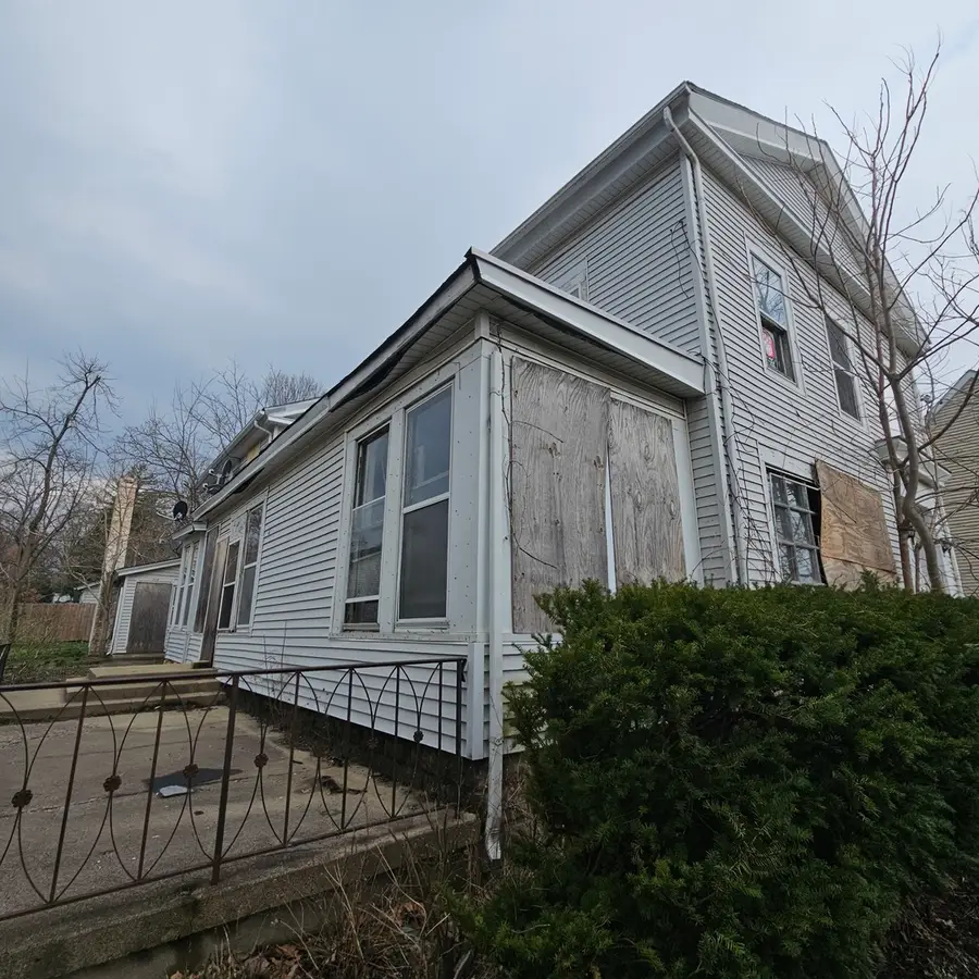 212 S Tryon Street, Woodstock, IL 60098 - #3