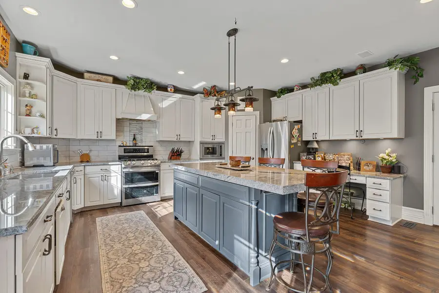 110 Rolling Knolls Avenue, Elgin, IL 60120 - #2