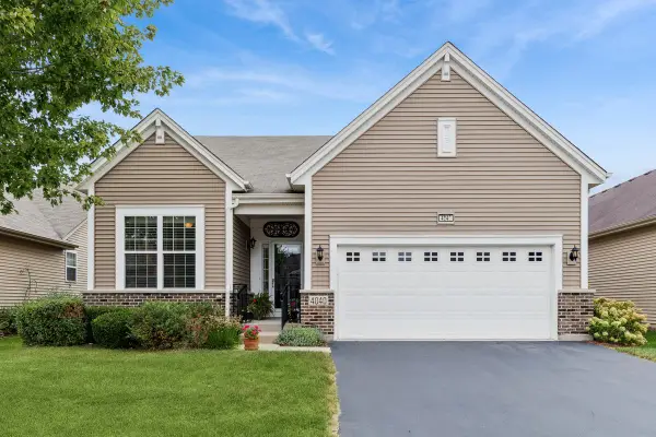 4040 Chesapeake Lane, Naperville, IL 60564