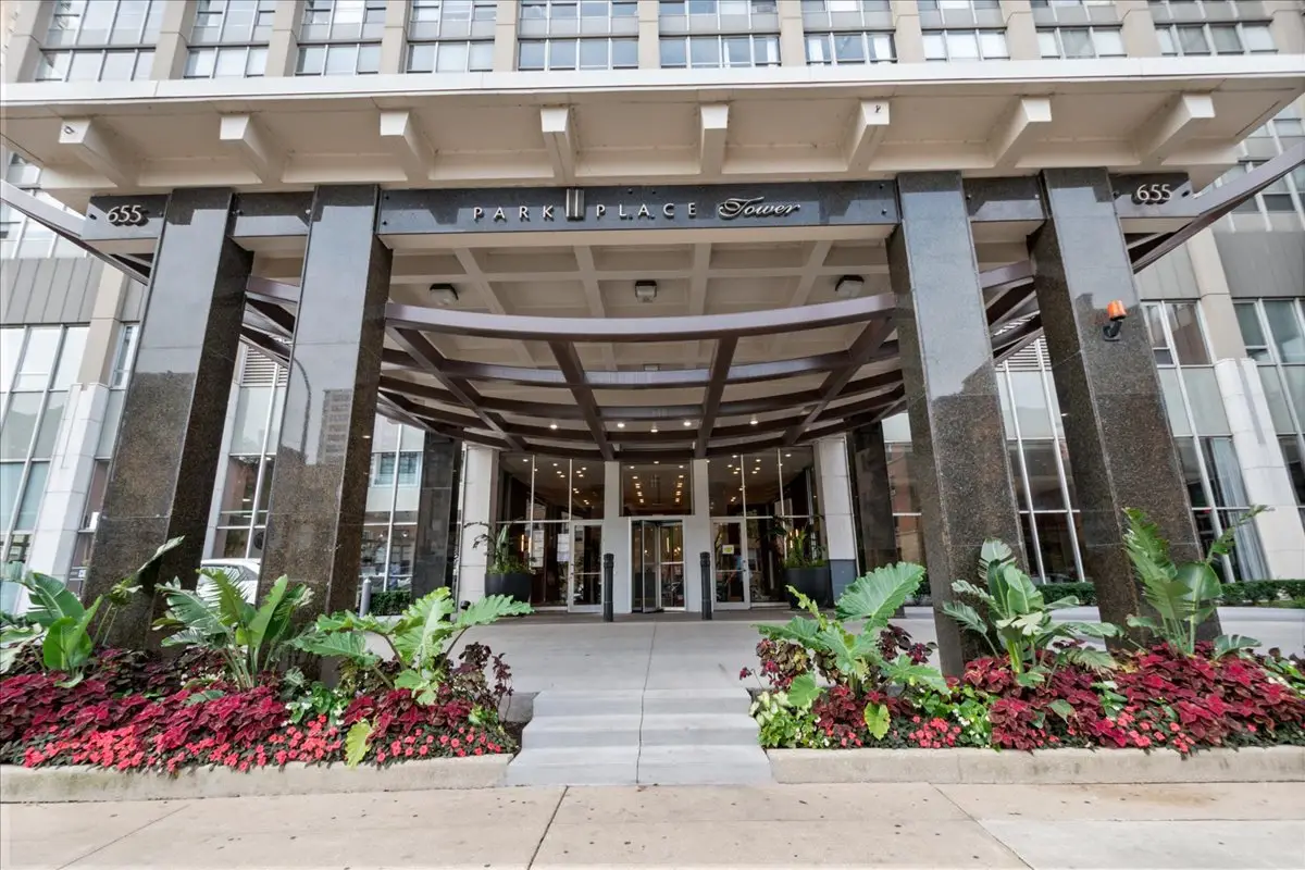 655 W Irving Park Road #4003, Chicago, IL 60613 - #1