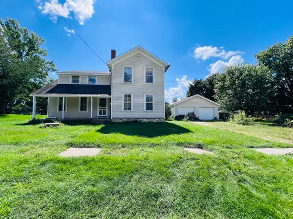 904 Main Street, Maple Park, IL 60151