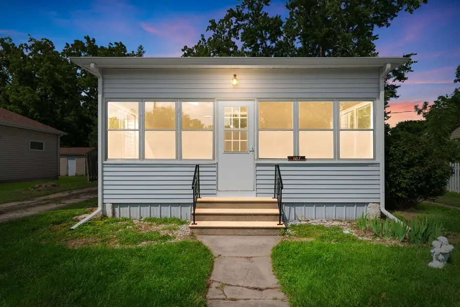 107 E Prairie Street, Plano, IL 60545 - #2